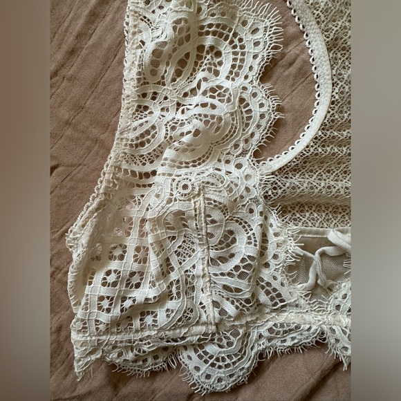 VS dream angels crochet lace bralette - Picture 2 of 5